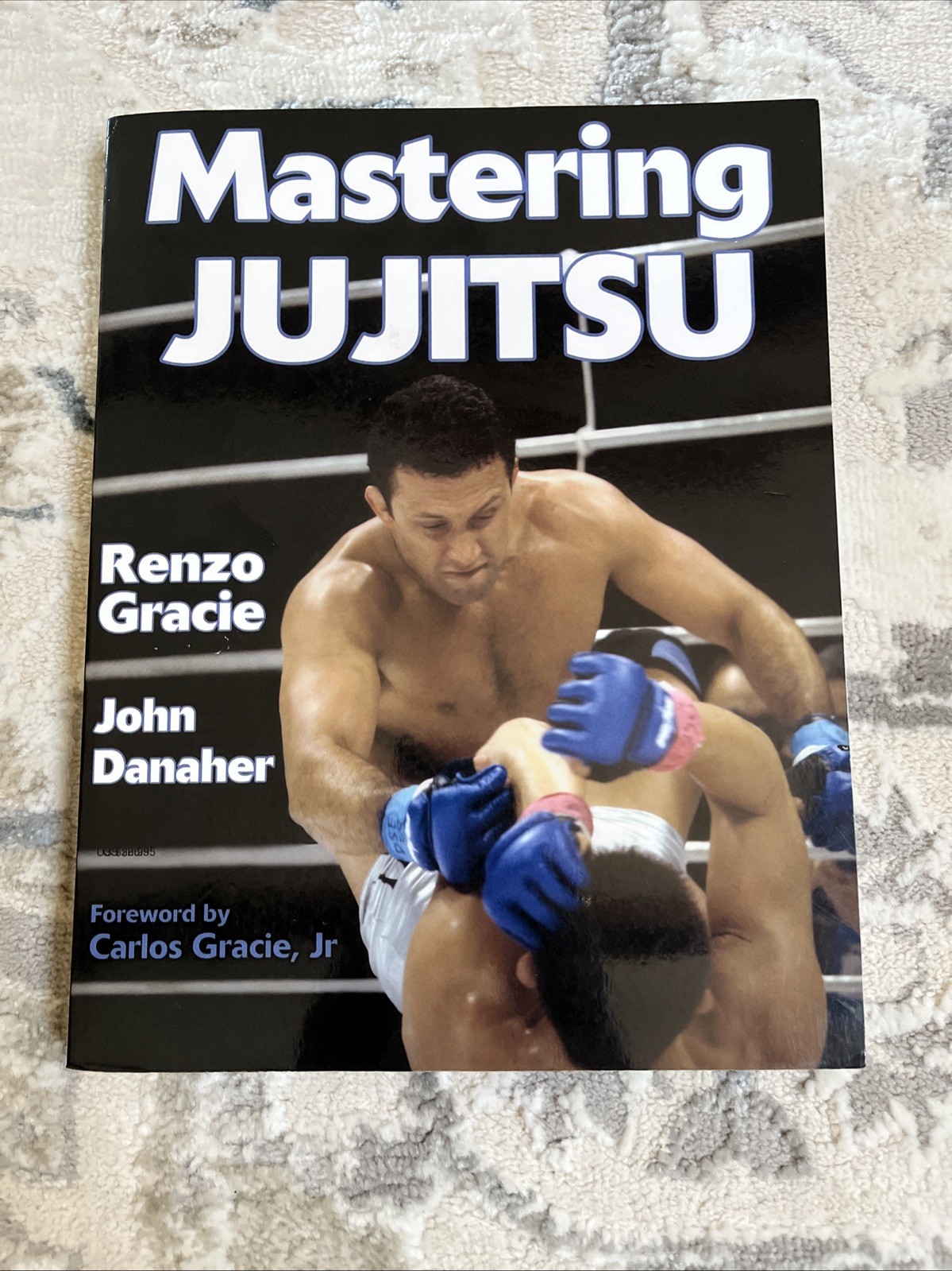 Mastering Jujitsu (Mastering Martial Arts Series) – Paperback – VERY GOOD