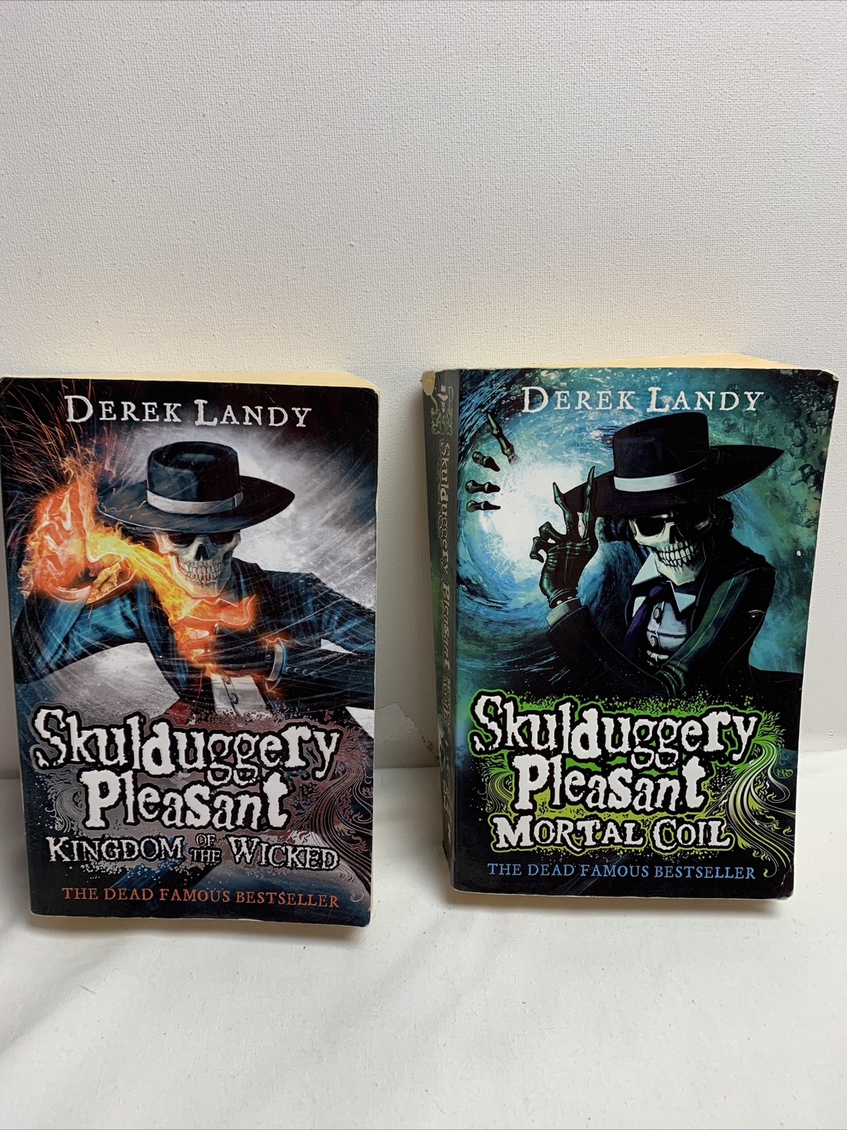 Skulduggery Pleasant Derek Landy Paperback Books 5 & 7 horror fantasy thriller
