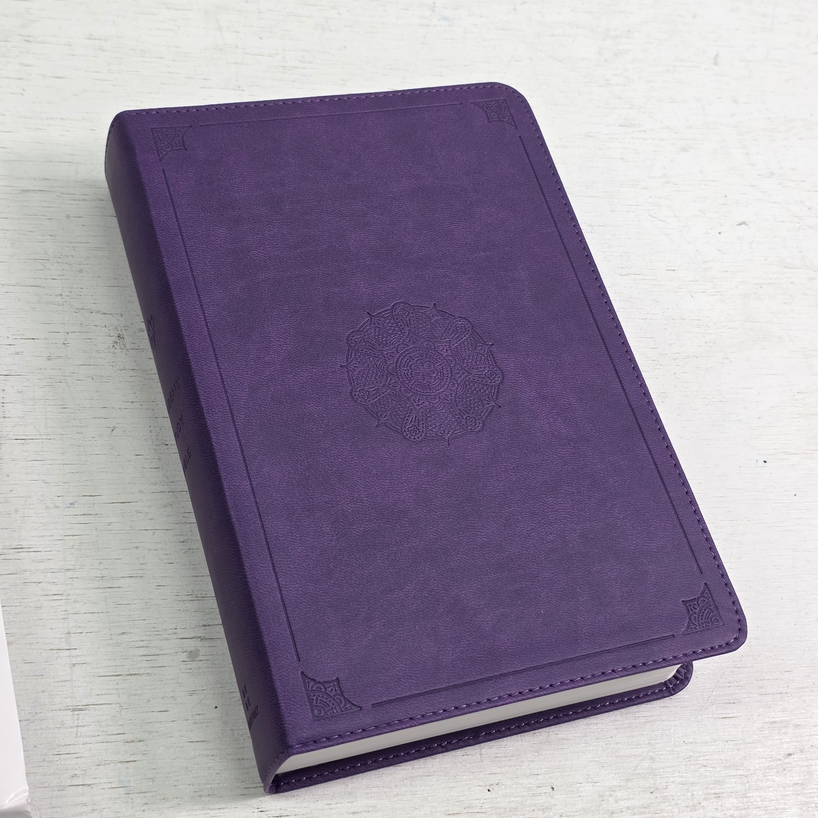 Crossway ESV Student Study Bible Lavender TruTone Emblem Design Notes Facts