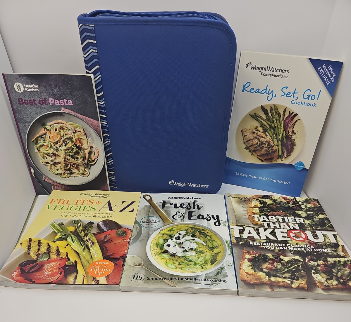 Weight Watchers Organizer Binder with 5 Recipe Cook Books Pasta Veggies Soups