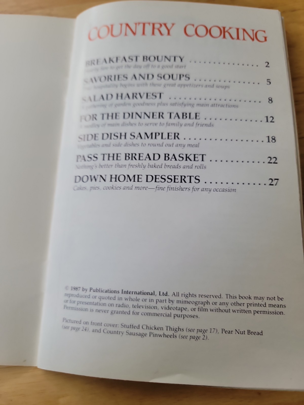 Vintage 1987 Favorite Recipes Country Cooking