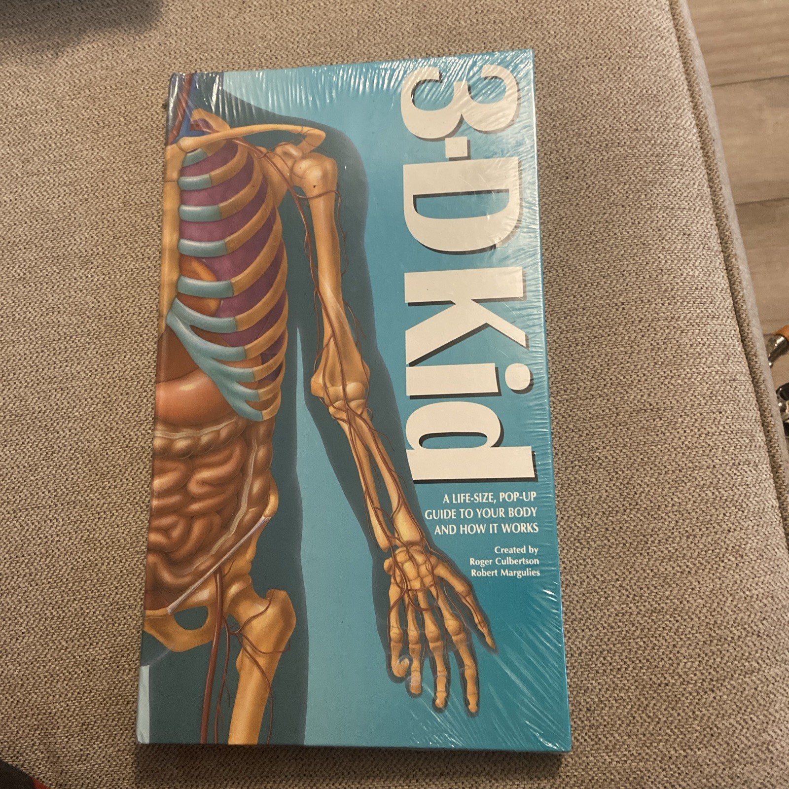 3-D KID: A LIFE-SIZE, POP-UP GUIDE TO YOUR BODY AND HOW IT By Roger Culbertson