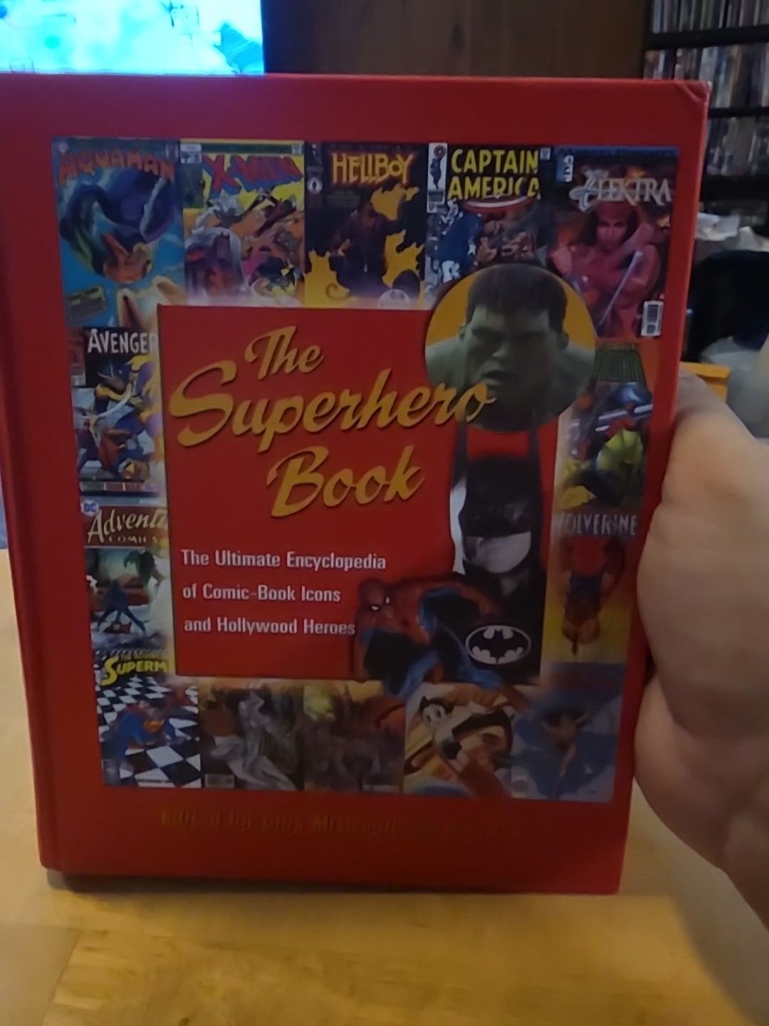 Review Copy: The Superhero Book: The Ultimate Encyclopedia of Comic Heroes