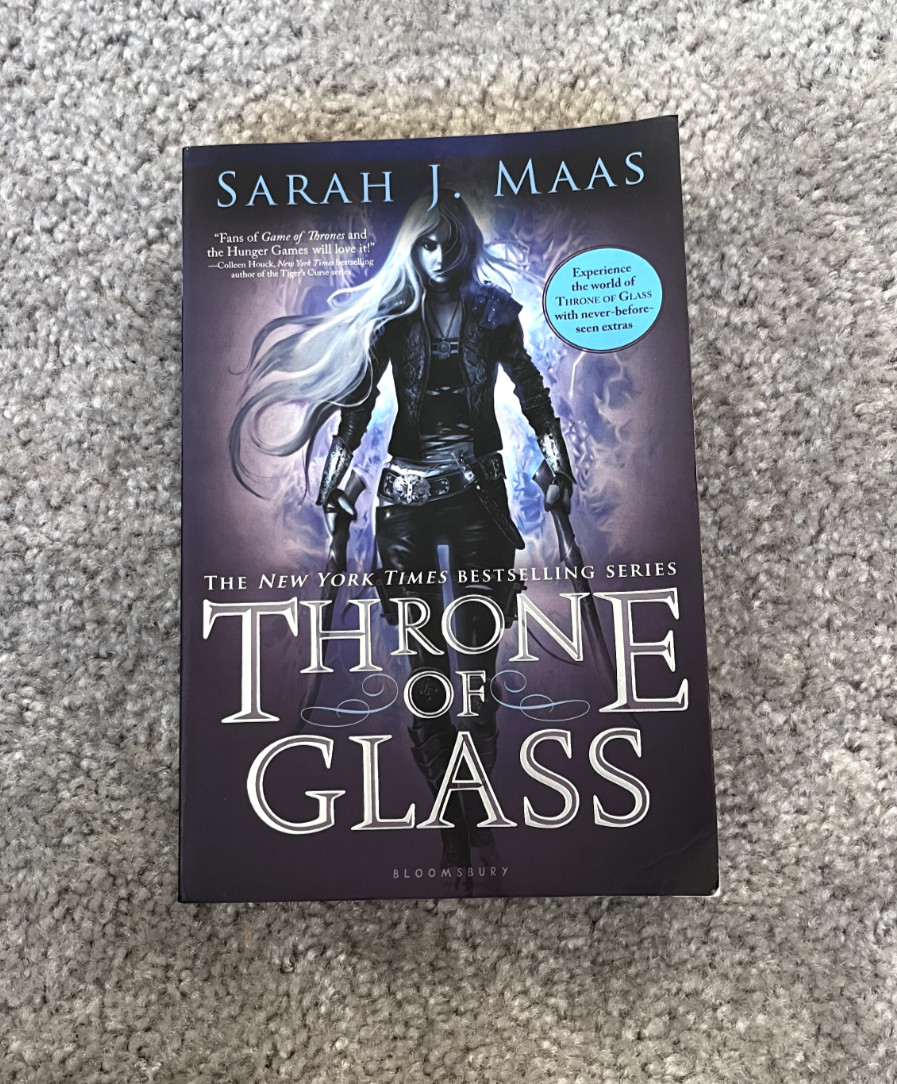 Throne of Glass Sarah J. Maas Out of Print cover Paperback