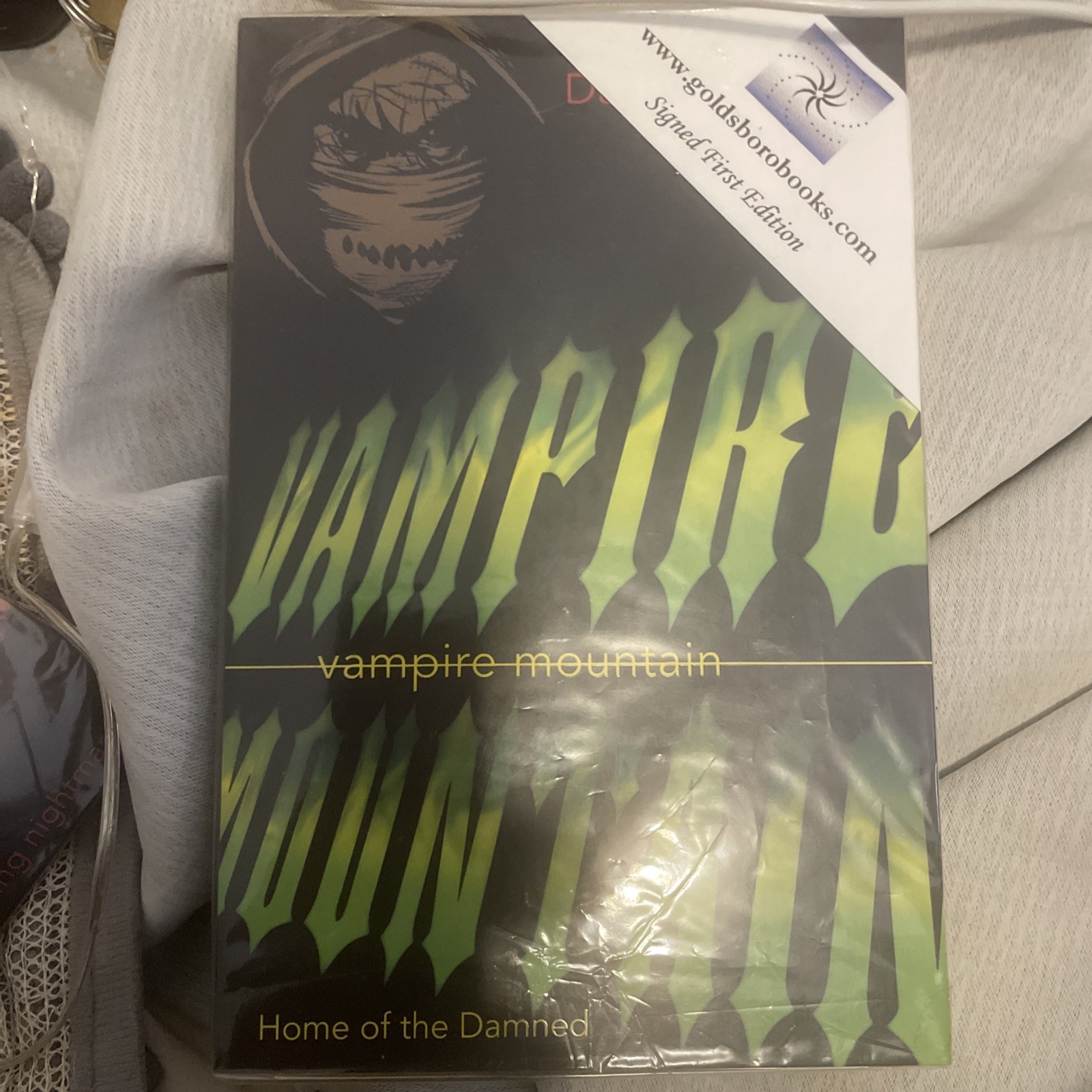 DARREN SHAN VAMPIRE MOUNTAIN PROOF COPY SIGNED BY AUTHOR PAPER BACK BOOK Signed