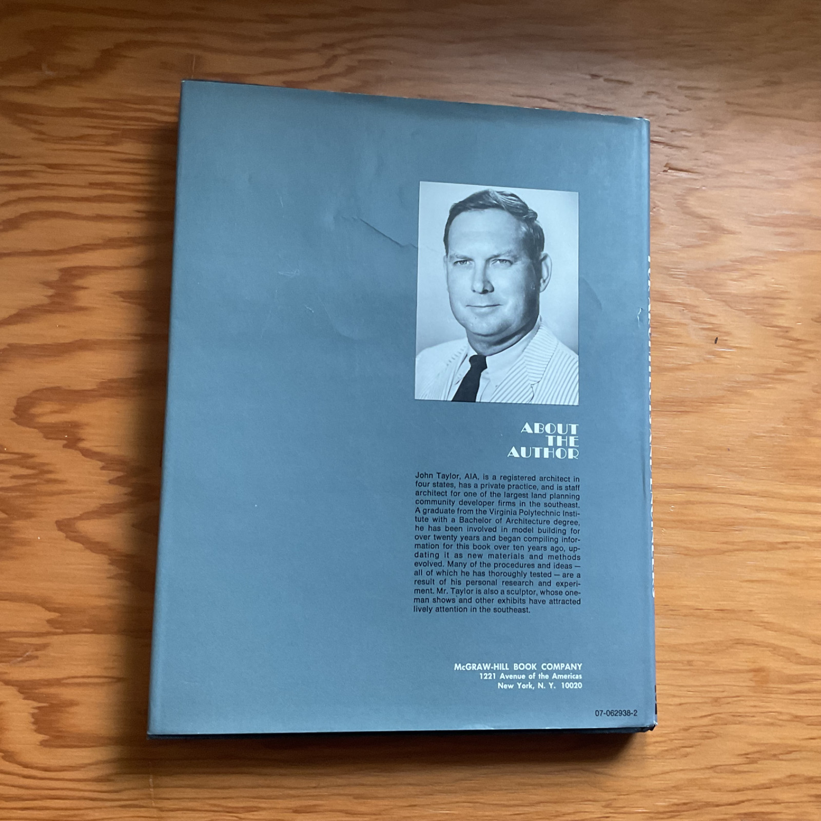 Model Building for Architects and Engineers by John R. Taylor AIA 1971 HC/DJ