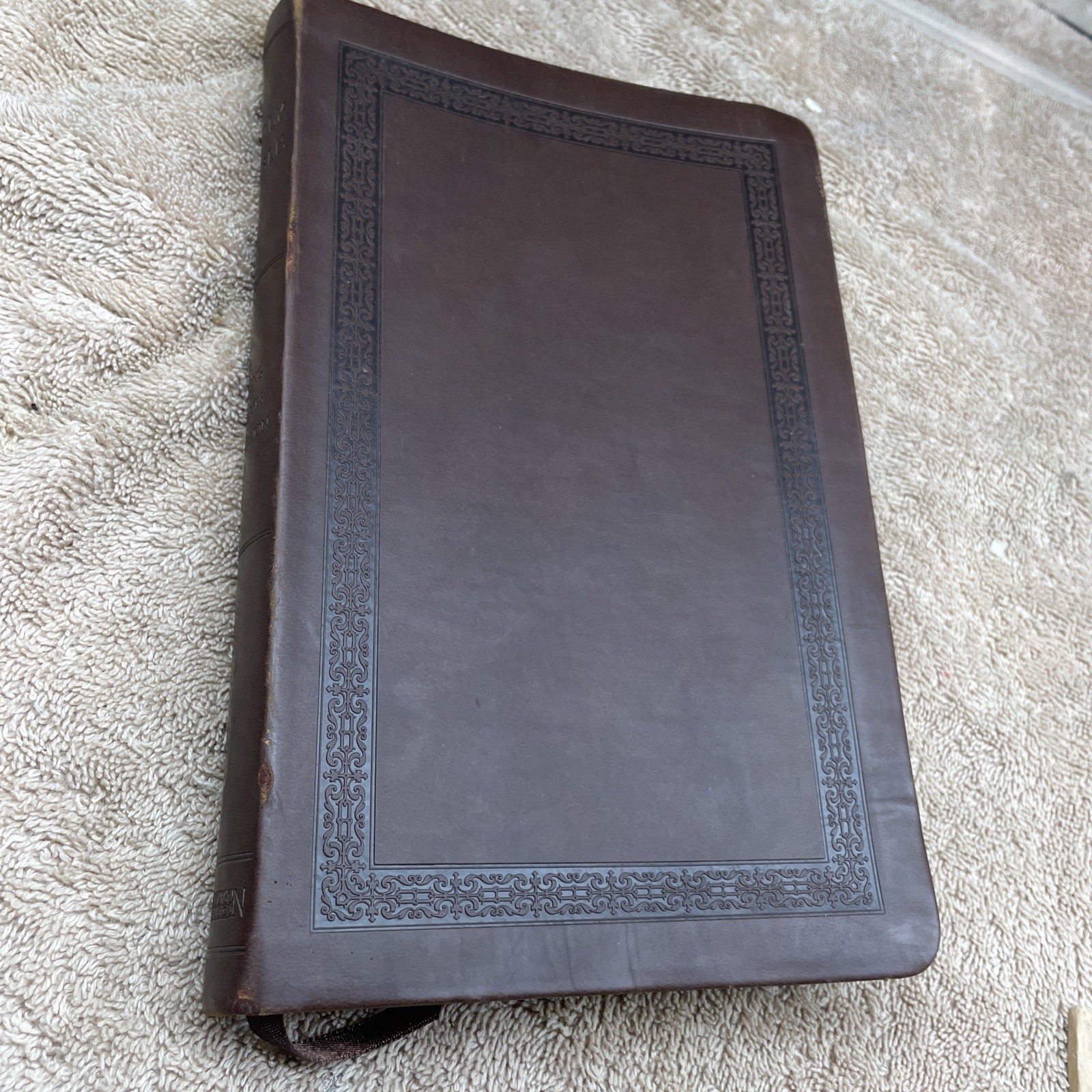 Gift Bible KJV by Hendrickson Publishing Leather Brown Color Maps Unused