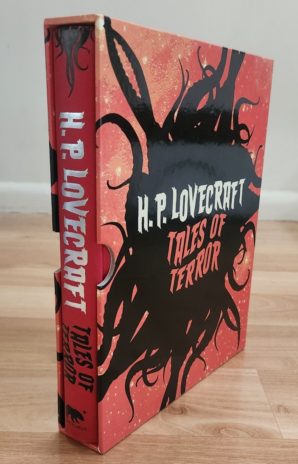 H.P. Lovecraft Tales of Terror Hardcover with Slipcase 2016