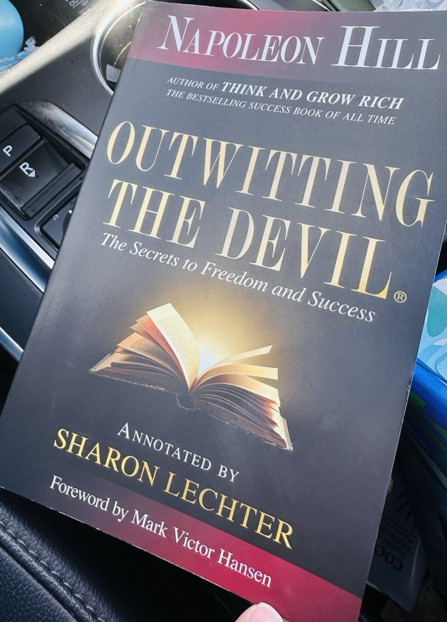 Napoleon Hill Outwitting the Devil: Secrets to Freedom & Success 2020 PB