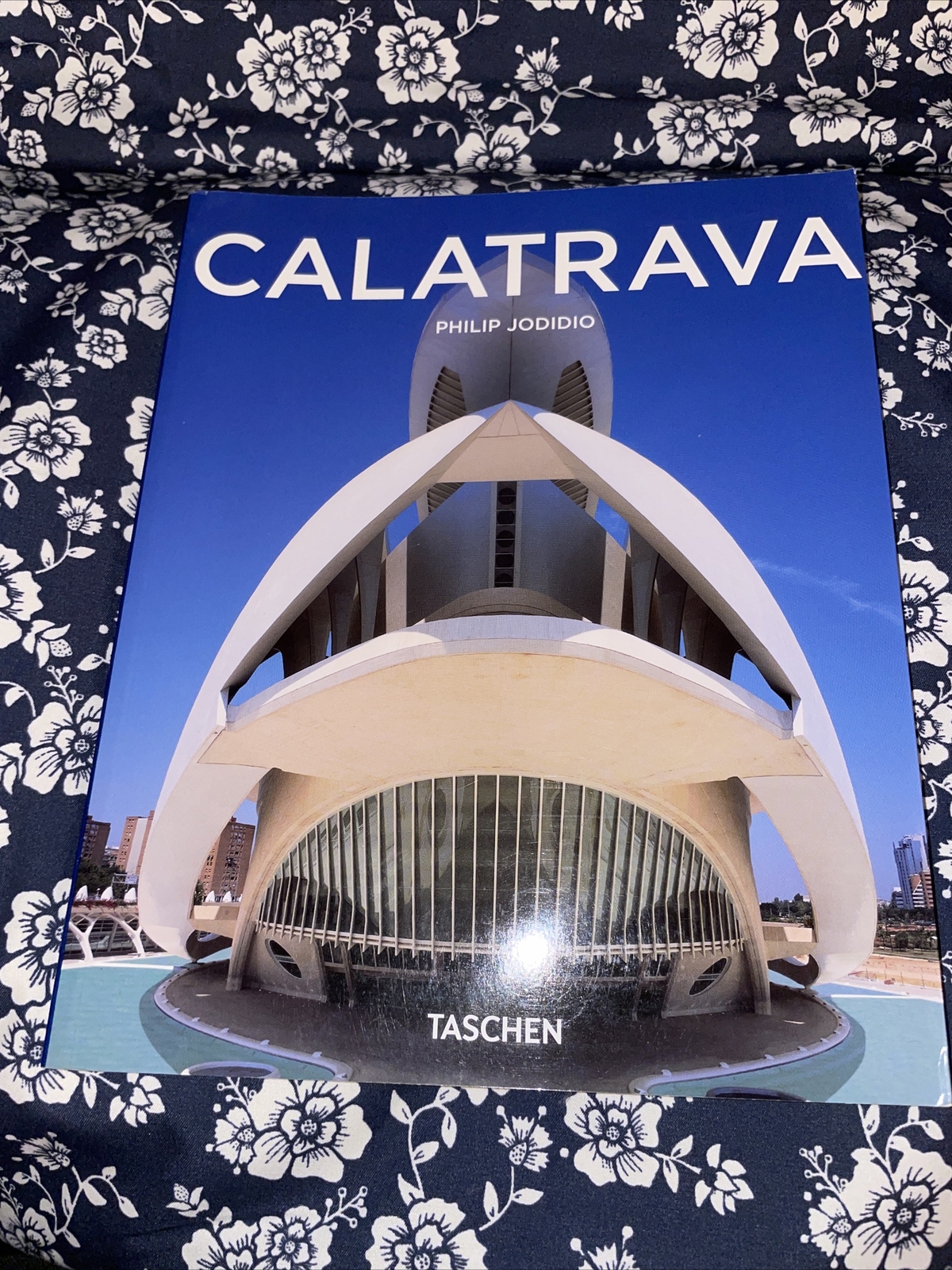 Calatrava by Philip Jodidio 2007 SC SIGNED by CALATRAVA Architecture Art