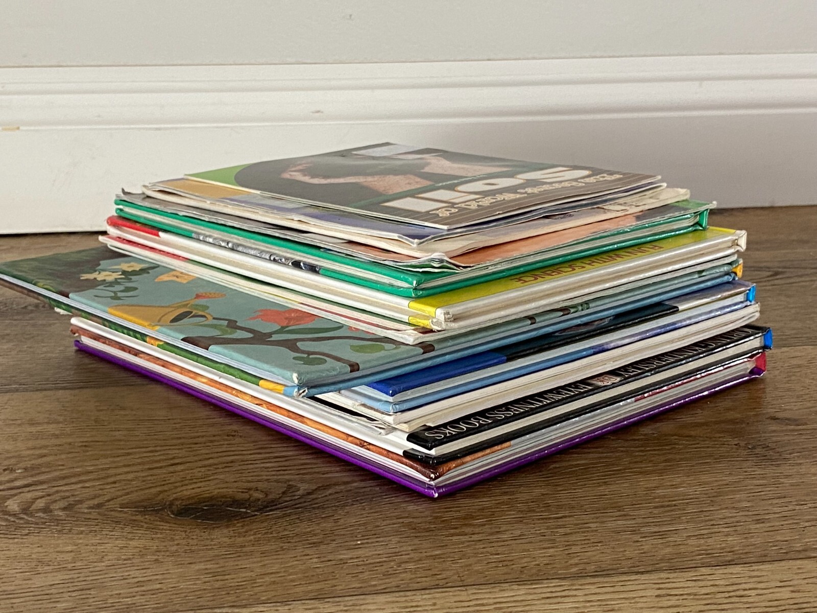 Lot of 16 Children Books on Planet Earth-Volcanoes, Soil, Rocks and Minerals…
