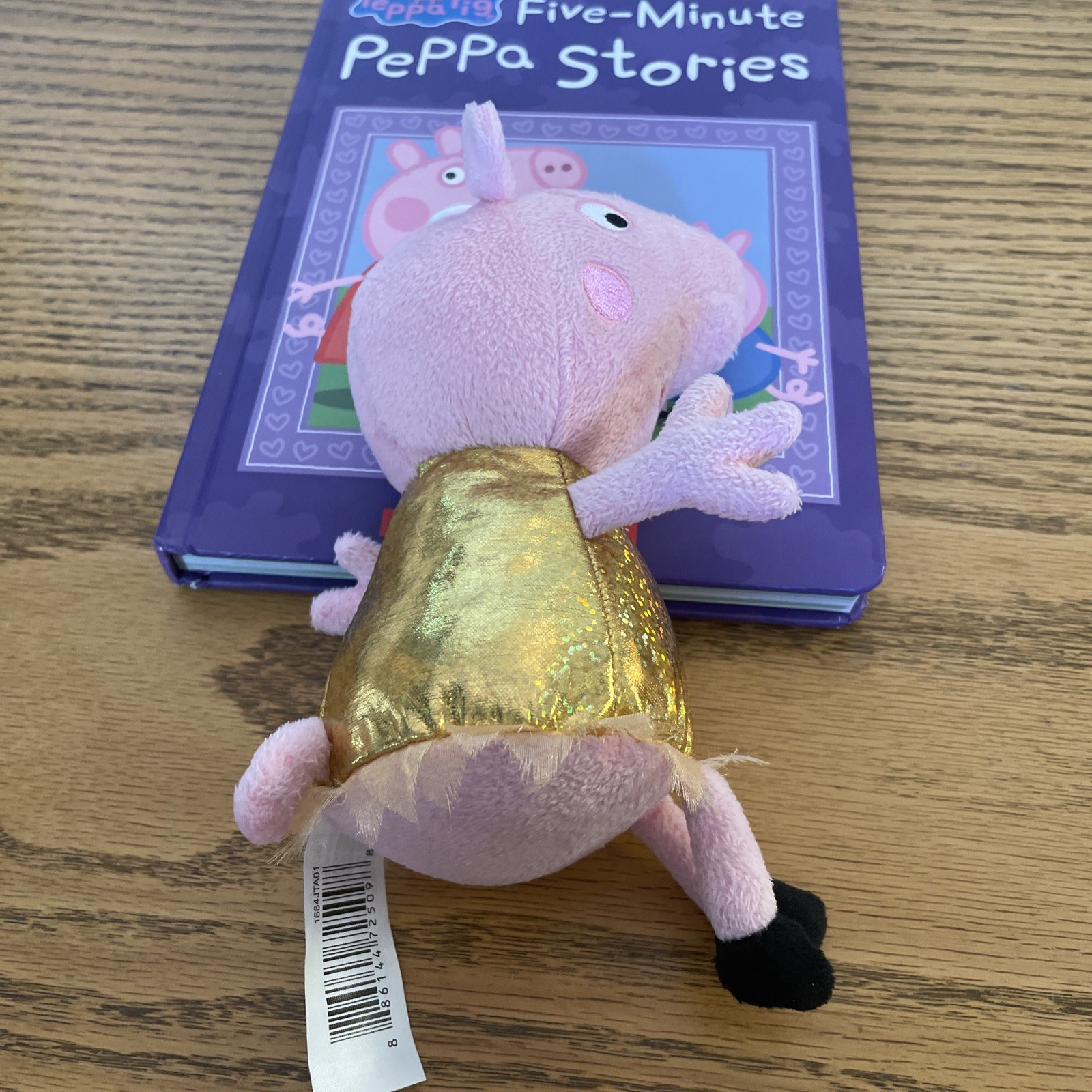 Five-Minute Peppa Scholastic Stories & Stuffed Peppa Pig Hollywood Plush Hasbro