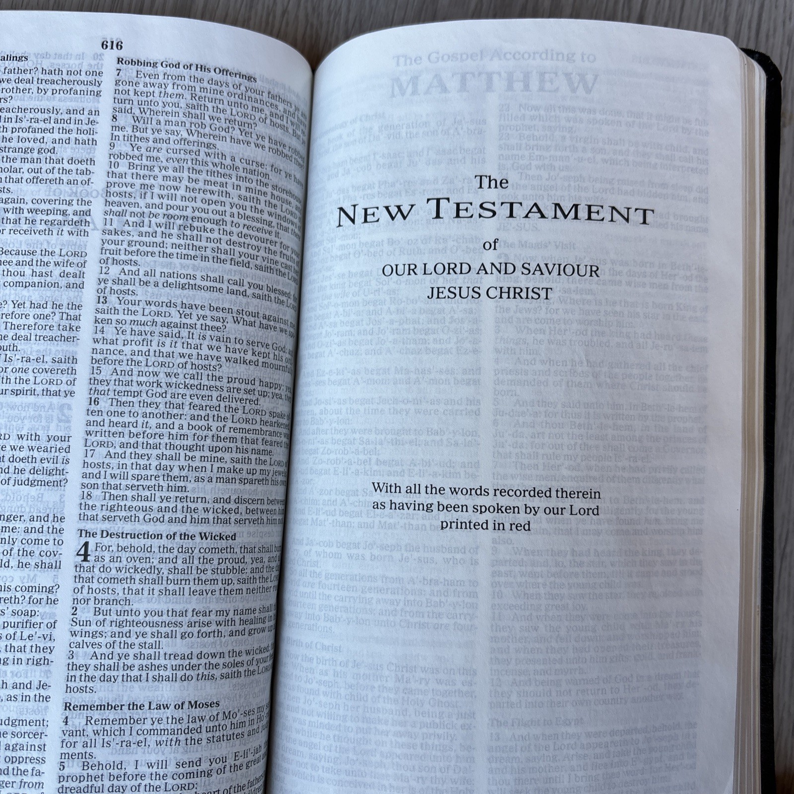 KJV Holy Bible Thomas Nelson Word Aflame Press Red Letter Concordance Colombia