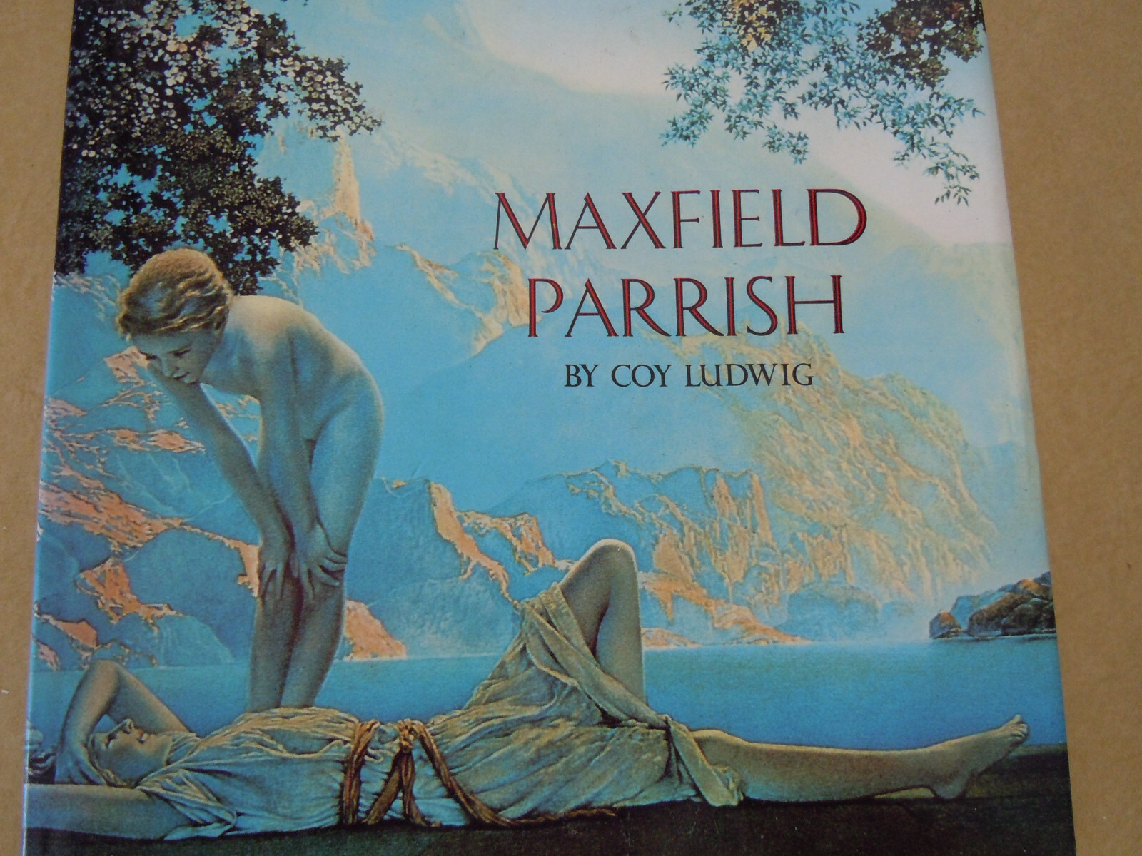 VINTAGE 1975 ” MAXFIELD PARRISH ” HARDBOUND BOOK by COY LUDWIG – 219 PAGES