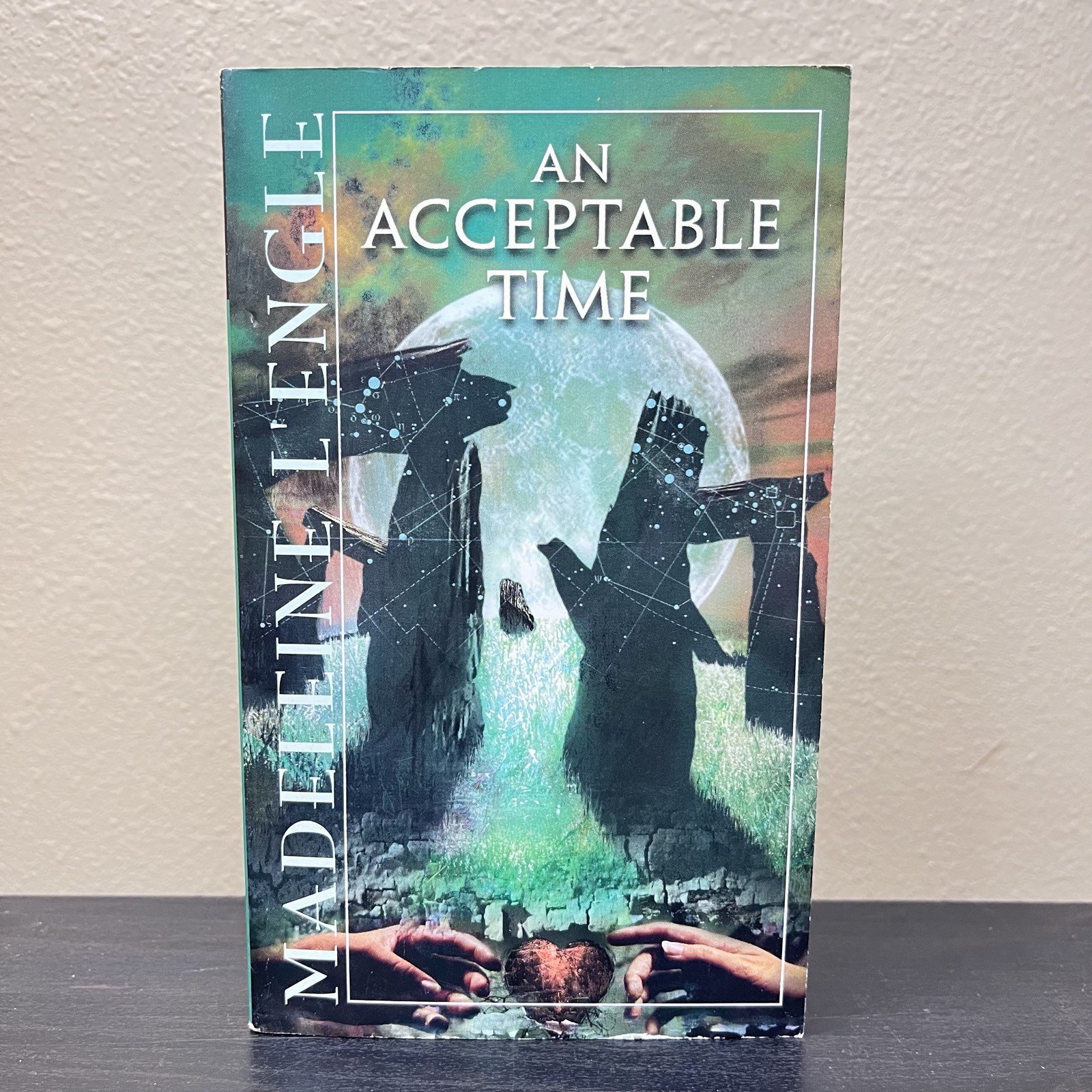 An Acceptable Time (Time Quintet 5) by Madeleine LEngle Paperback Book 25th Dell