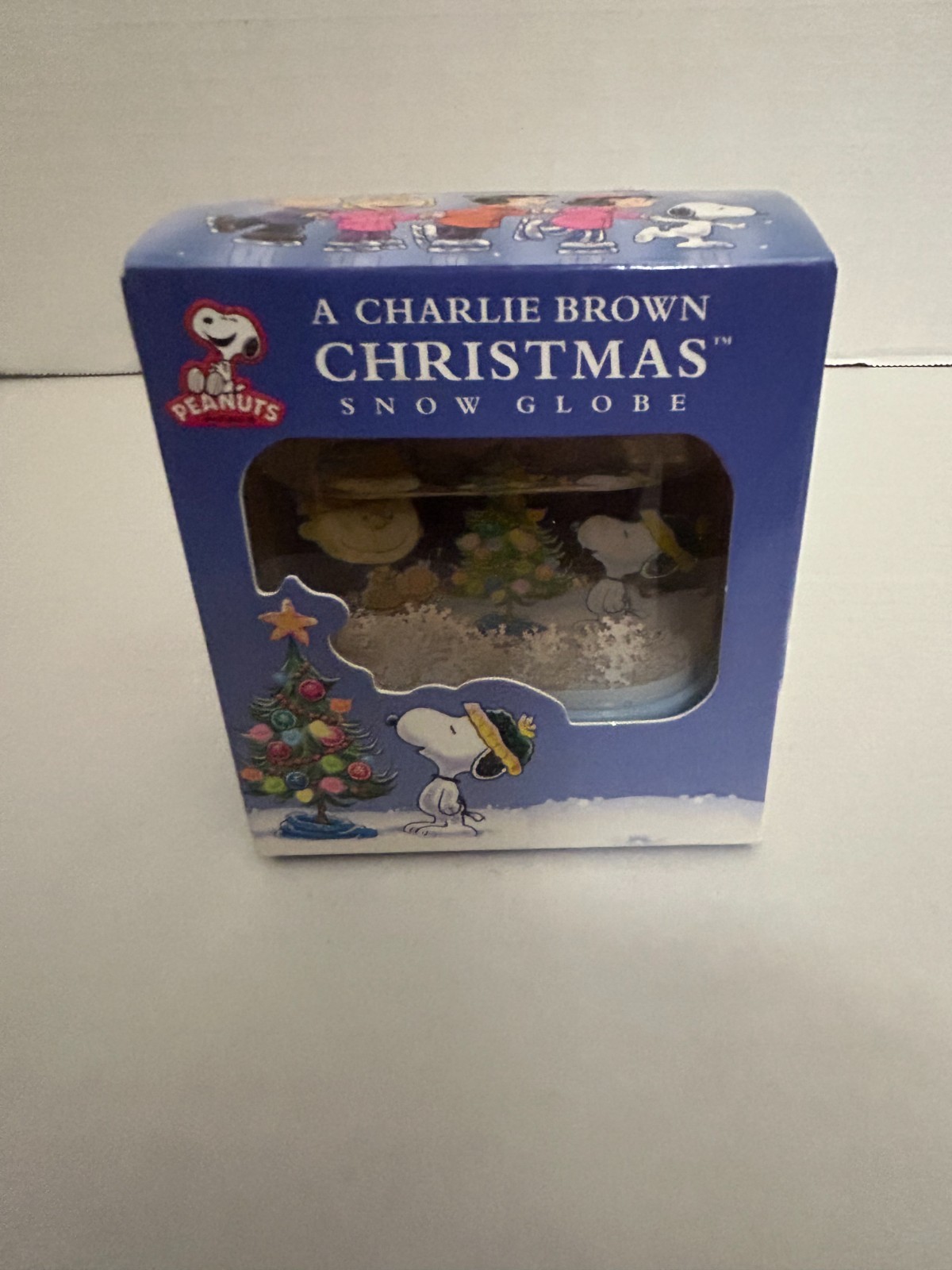 Peanuts A Charlie Brown Christmas Mini Snow Globe & Book Kit Running Press 2012