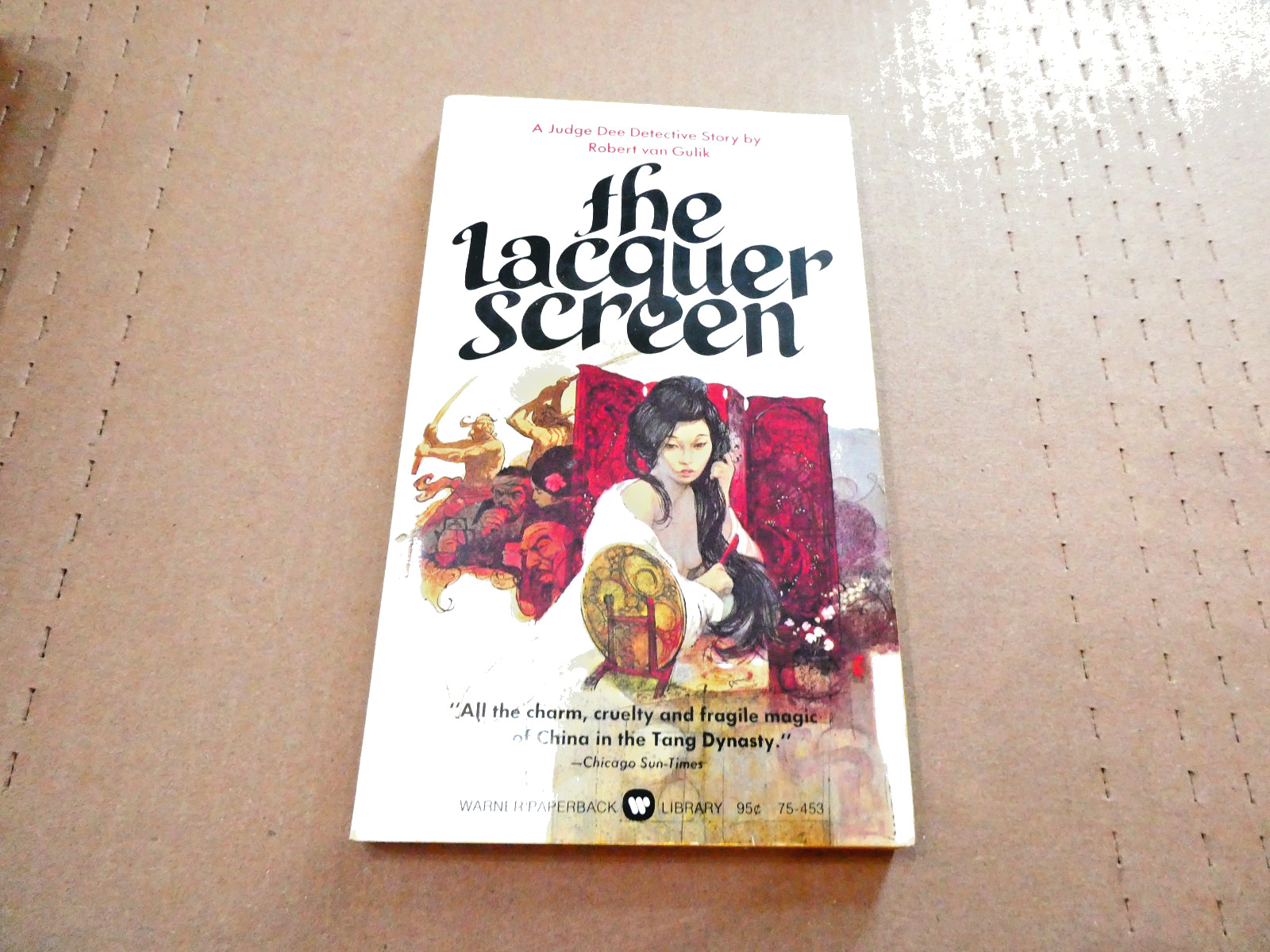 The lacquer screen by Robert Van Gulik. 1974. Warner Bks Mystery Classic