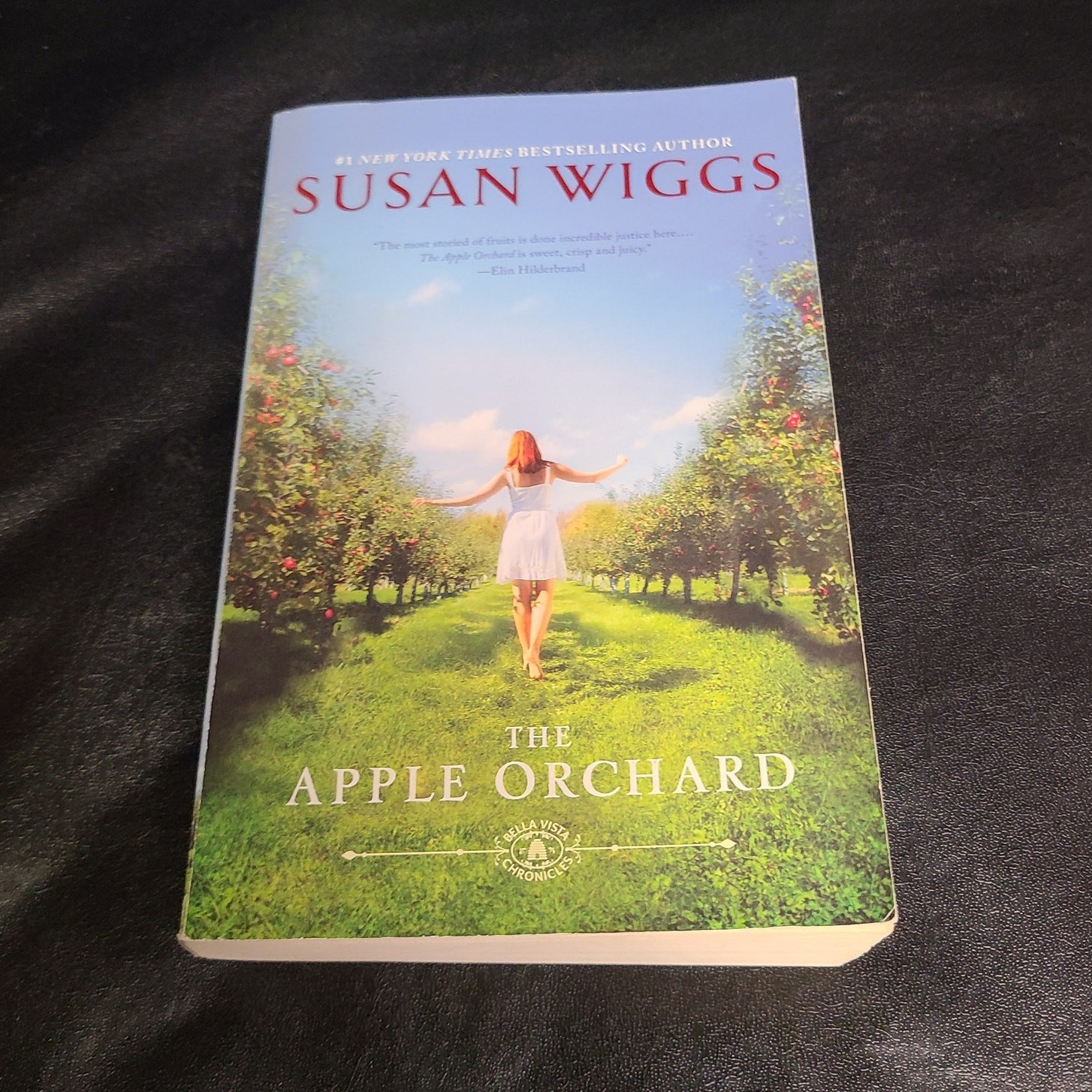 the apple orchard by susan wiggs softcover