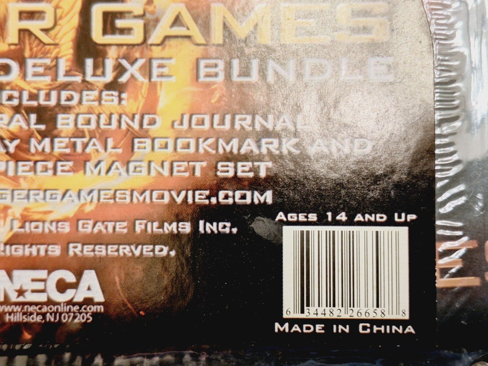 Hunger Games Girl On Fire Neca Exclusive Deluxe Bundle Brand New & Sealed!