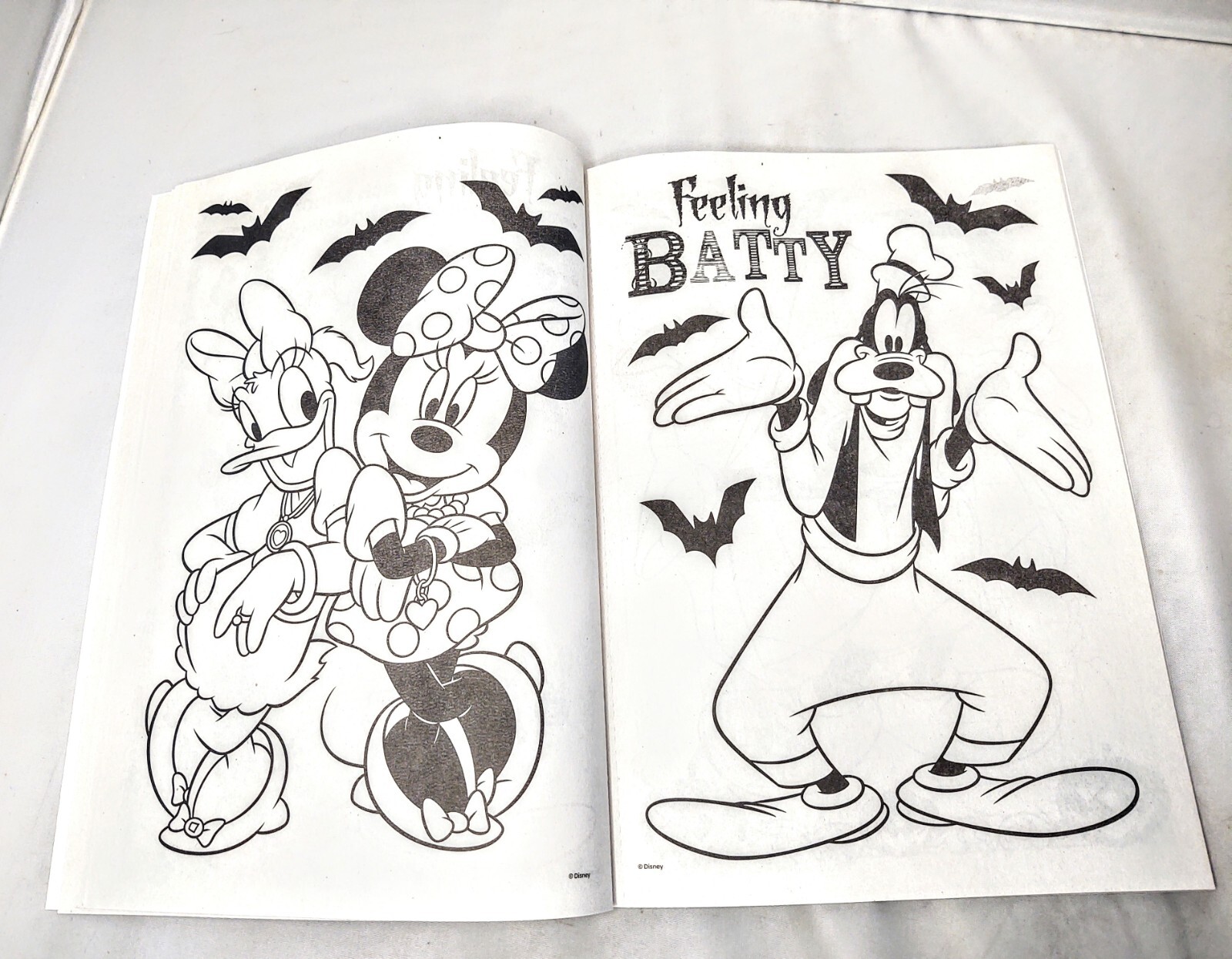 Disney Junior Halloween Minnie Mouse Trick or Treat Coloring Book bendon