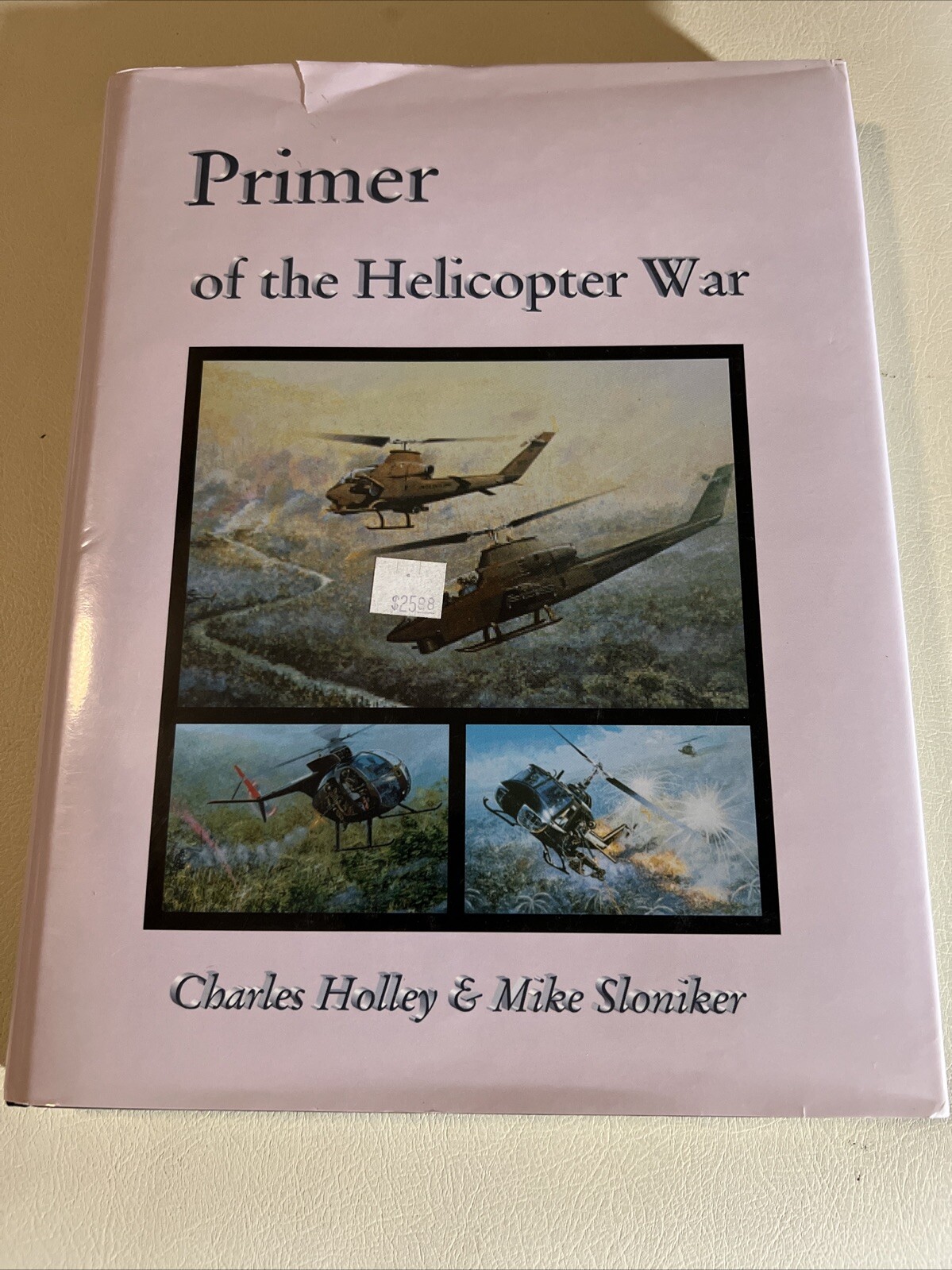 PRIMER OF THE HELICOPTER WAR ; ISBN 0-944372-11-2 ; VIETNAM WAR ; 182 PAGES