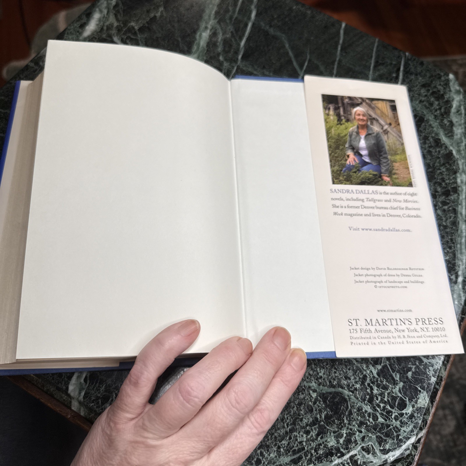 Prayers for Sale by Sandra Dallas – 1st edition Hardcover Book 2008 NICE!