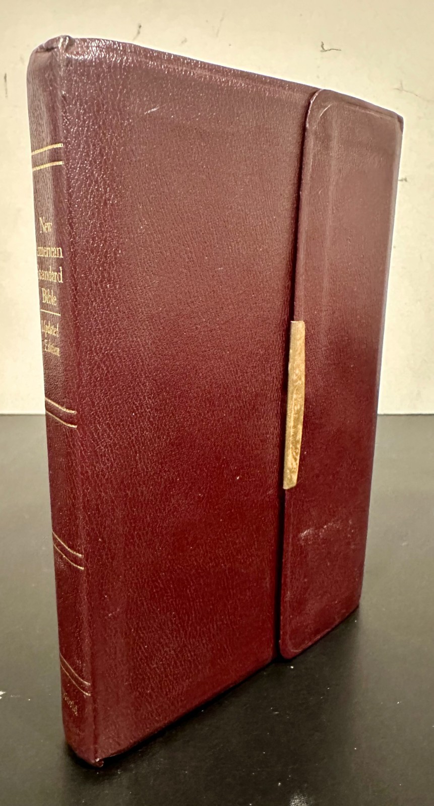 New American Standard Bible Updated Edition (World Publishers, Bonded Leather)