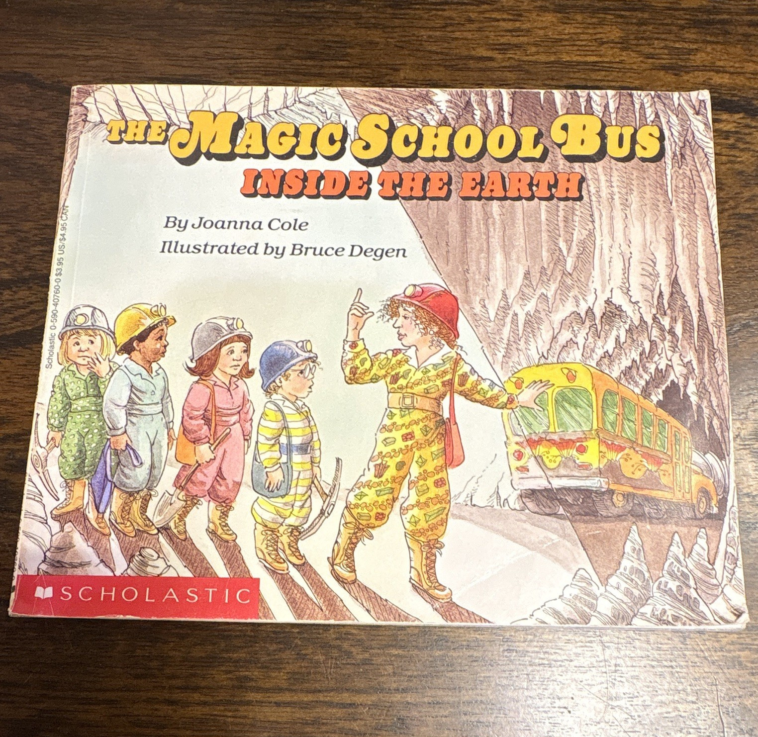 Magic School Bus Inside the Earth Joanna Cole PB Illus Bruce Degen 1987