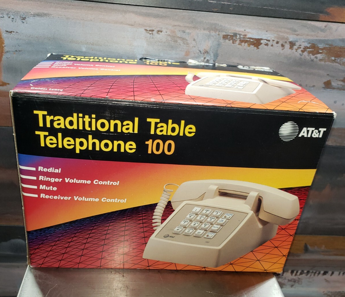 Retro AT&T Traditional 100 Table Phone 1990 With Box