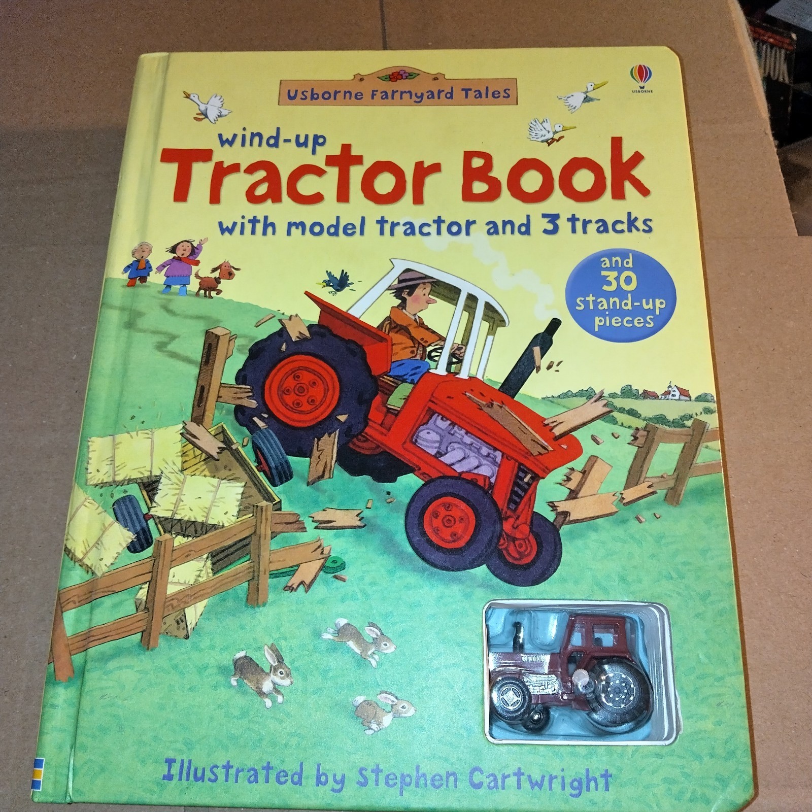Wind-Up Tractor Book (Usborne Farmyard Tales)