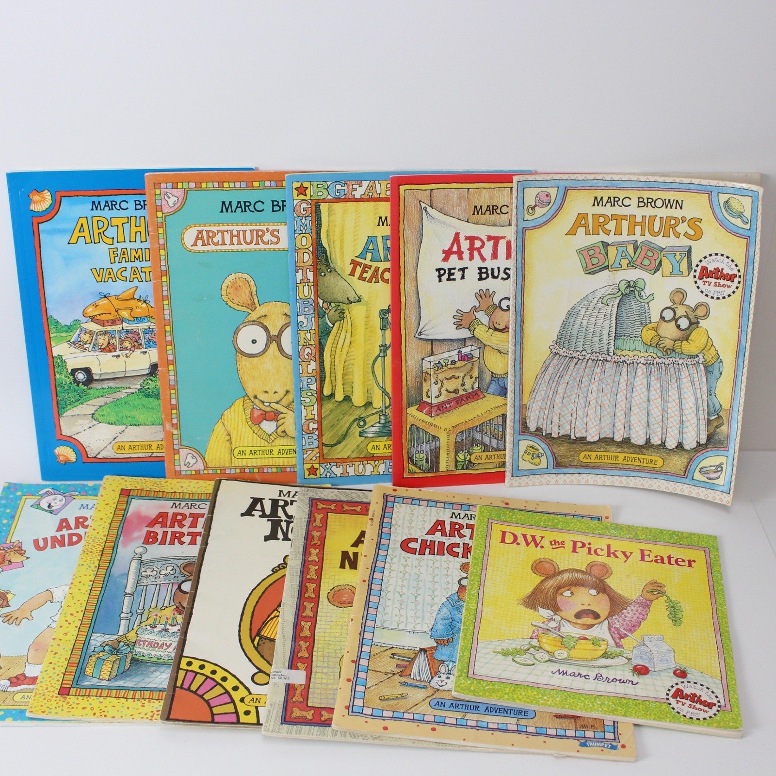 Marc Brown Arthur Adventure Paperback Book Lot of 11 Childrens Stories Vintage