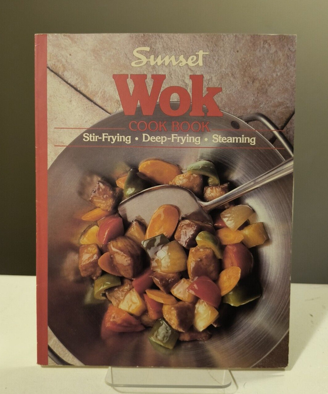 Sun Set Wok Cook Book – From the Editors of Sunset Magazine
