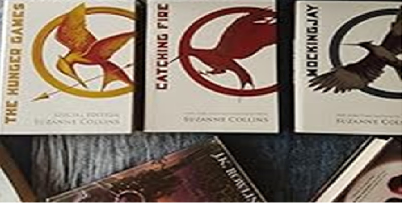 🌷🌷( 3 BOOK SET ) The Hunger Games 10th Anniversary English Paperback🌷🌷