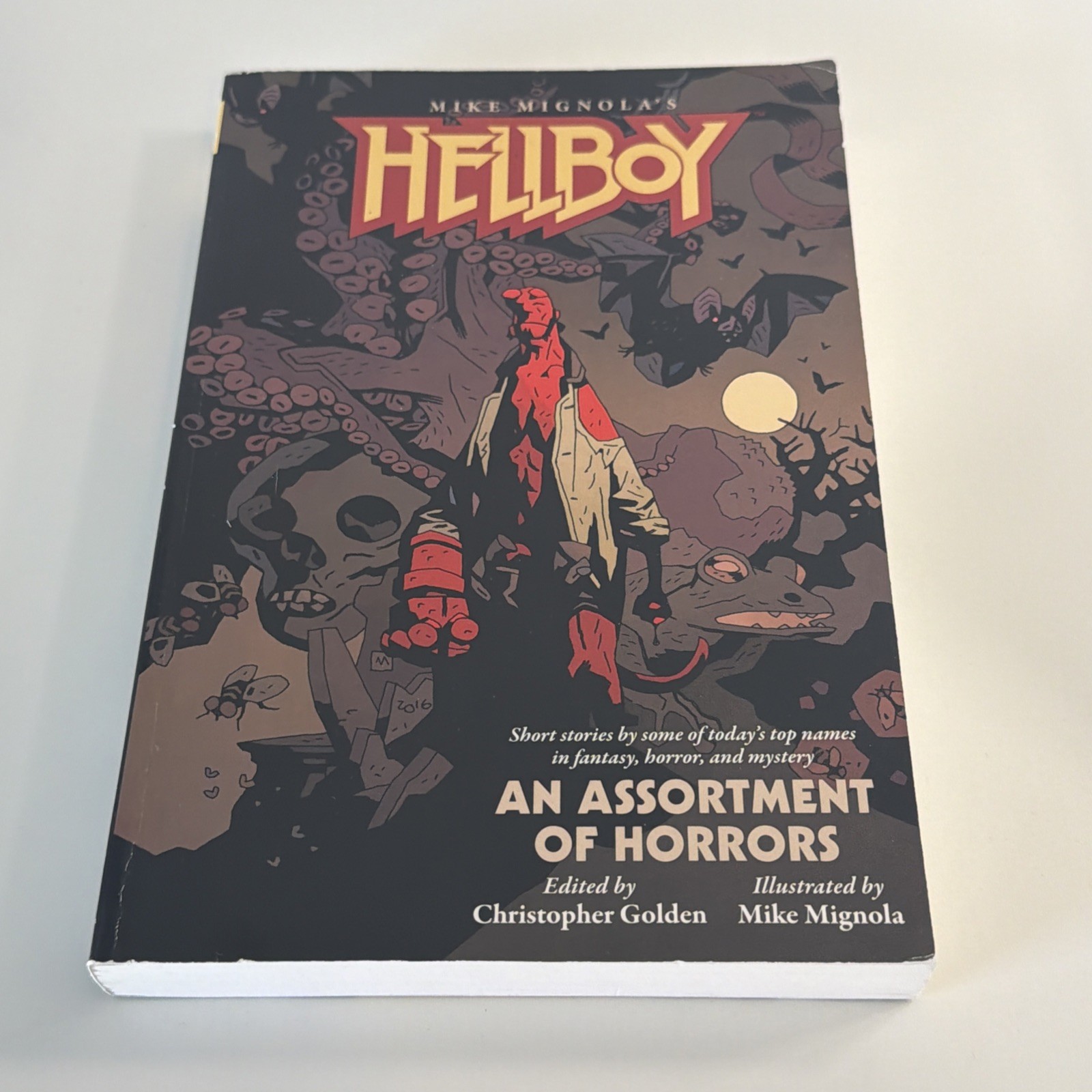 Hellboy An Assortment of Horrors Mike Mignola Christopher Golden 1st Edition HTF
