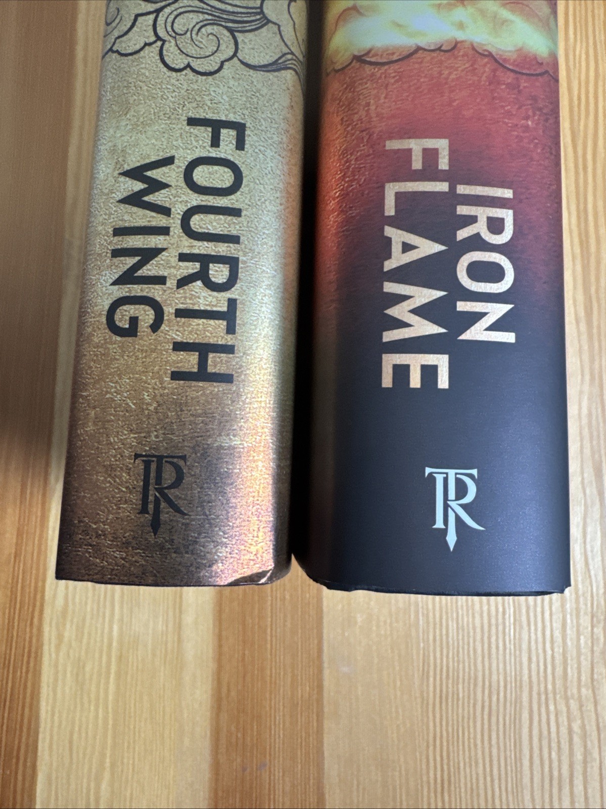 Fourth Wing Iron Flame Rebecca Yarros Hardcover Standard Edition Empyrean Set