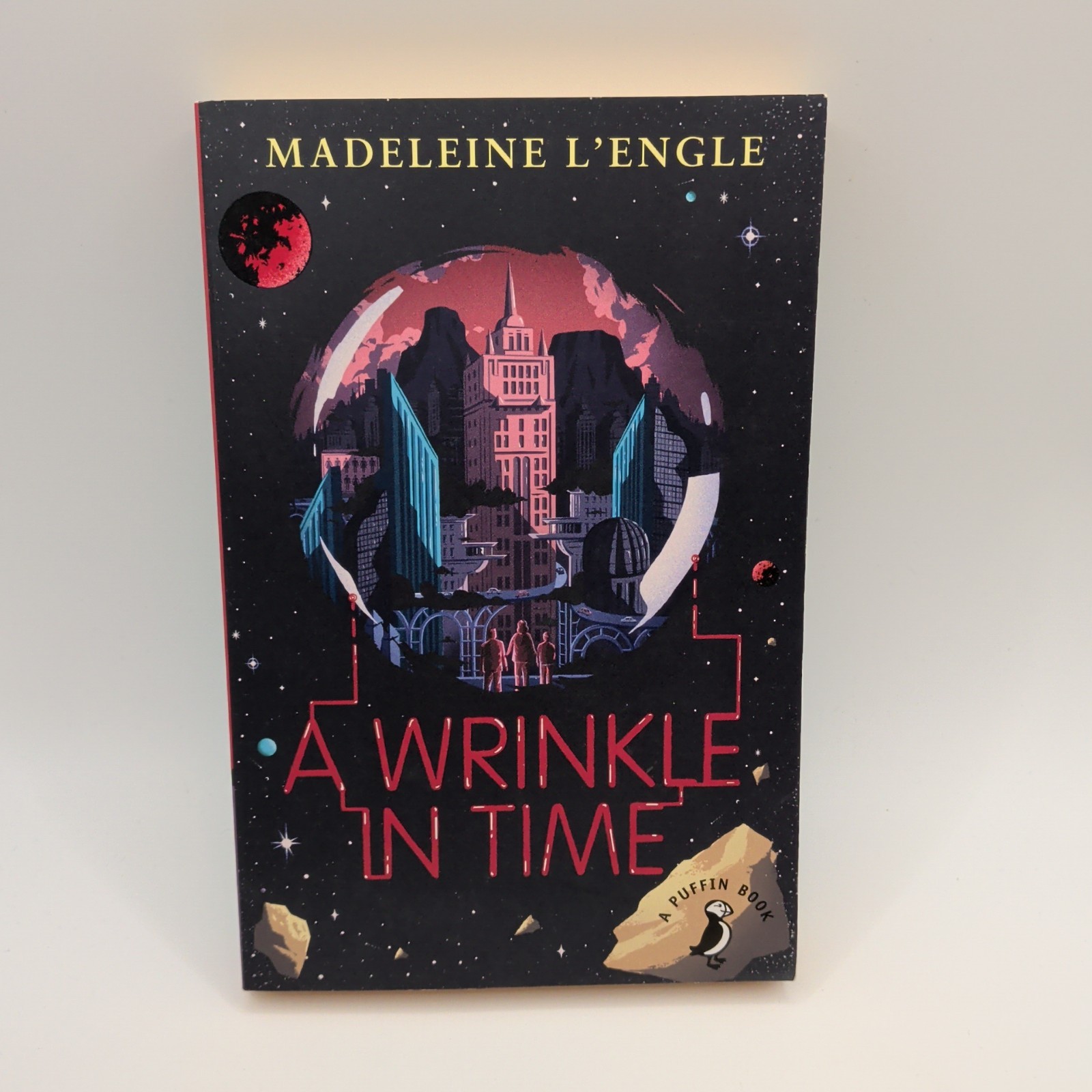 A Wrinkle in Time Madeleine L’Engle Paperback