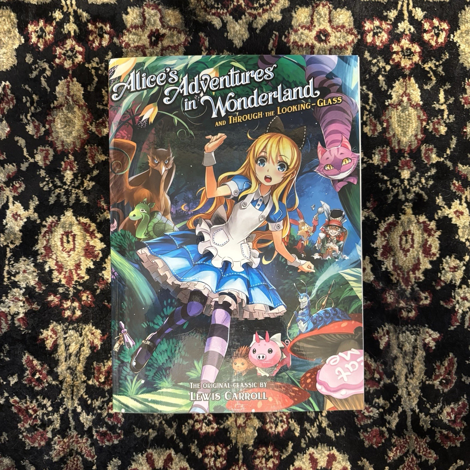 Alice’s Adventures in Wonderland & Through the Looking Glass | Manga Illustrated
