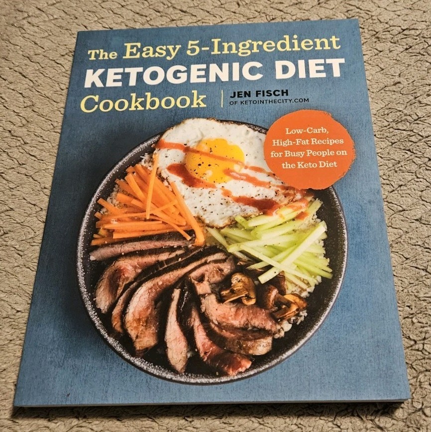 The Easy 5-Ingredient Ketogenic Diet Cookbook By Jen Fisch