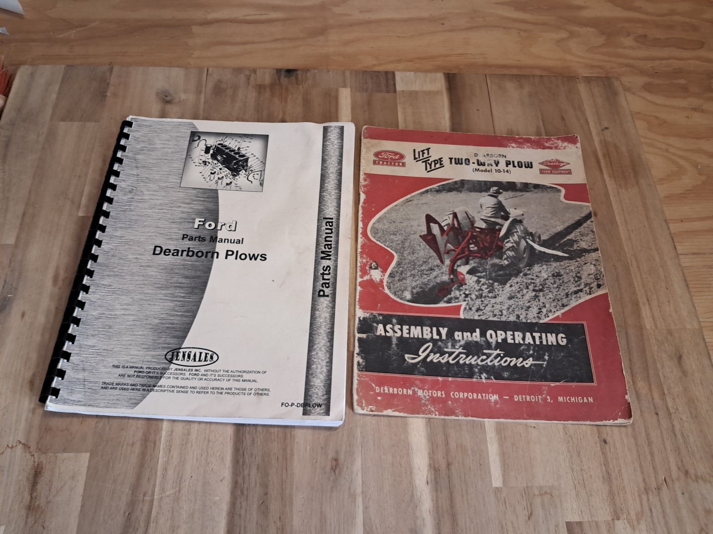 Operator’s Manual for Ford Dearborn Two Way Plow P80