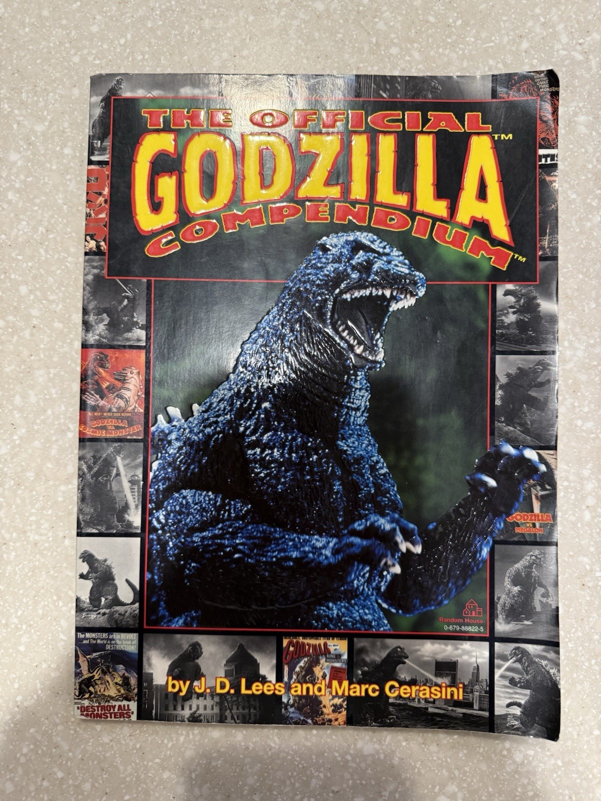 Official Godzilla Compendium : A 40 Year Retrospective (1998, Trade Paperback)