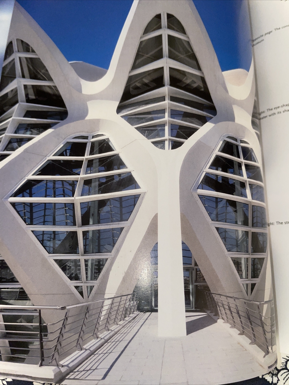 Calatrava by Philip Jodidio 2007 SC SIGNED by CALATRAVA Architecture Art