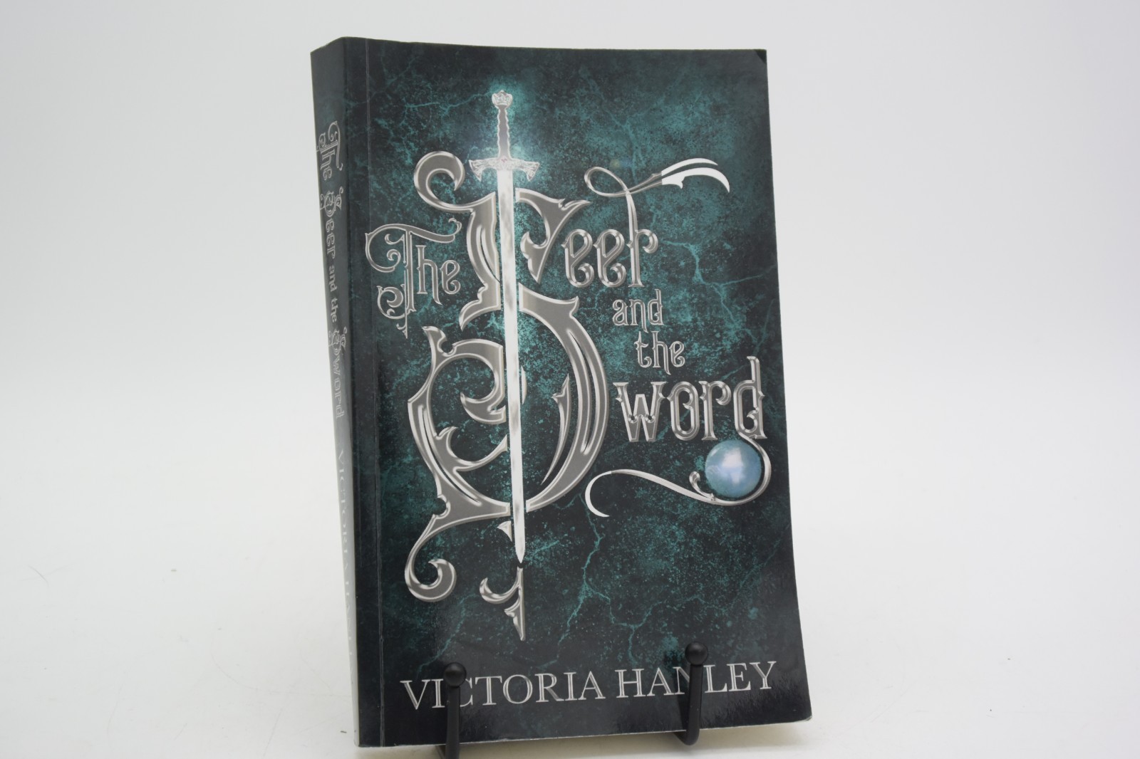 The Seer and the Sword Victoria Hanley Hardcover DJ First Edition YA Fantasy