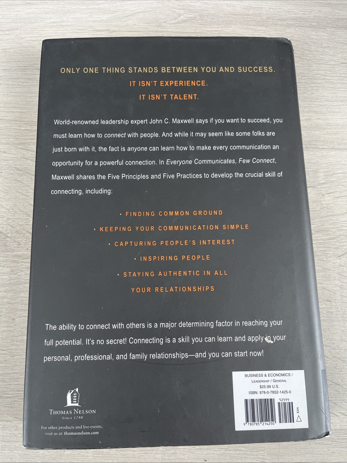 Everyone Communicates, Few Connect | John C. Maxwell | HC | 2010 | SIGNED