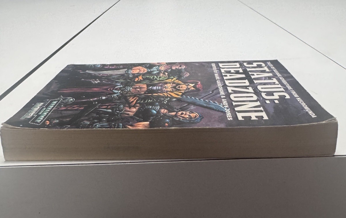 Games Workshop Status: Deadzone Gascoigne Jones PB Warhammer 40K 1st Ed 2000