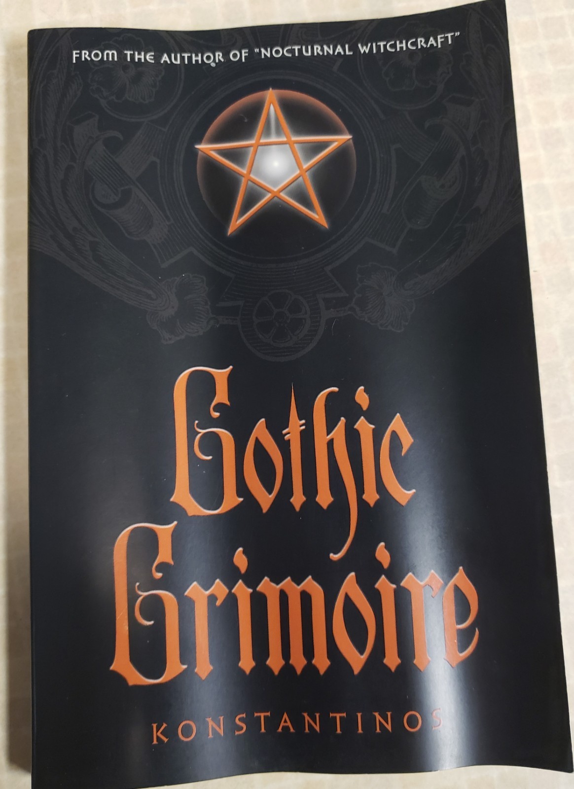 (D1.13) A Book of SHADOWS and WITCHCRAFT: Gothic Grimoire