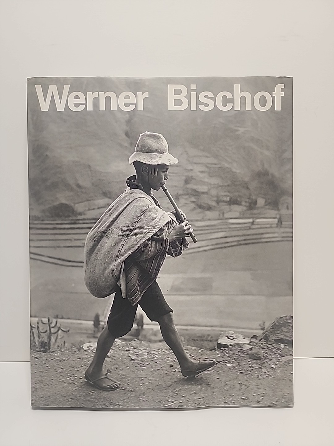 Werner Bischof, 1916-1954 by Hugo Loetscher & Guido Magnaguagno 1990 HC / DJ