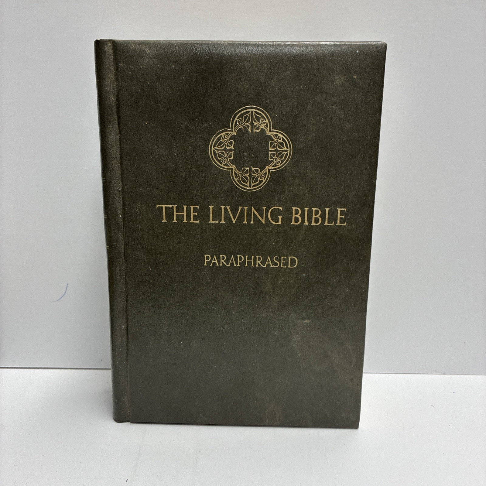 The Living Bible Paraphrased TYNDALE (1971, Hardcover) Dark Green