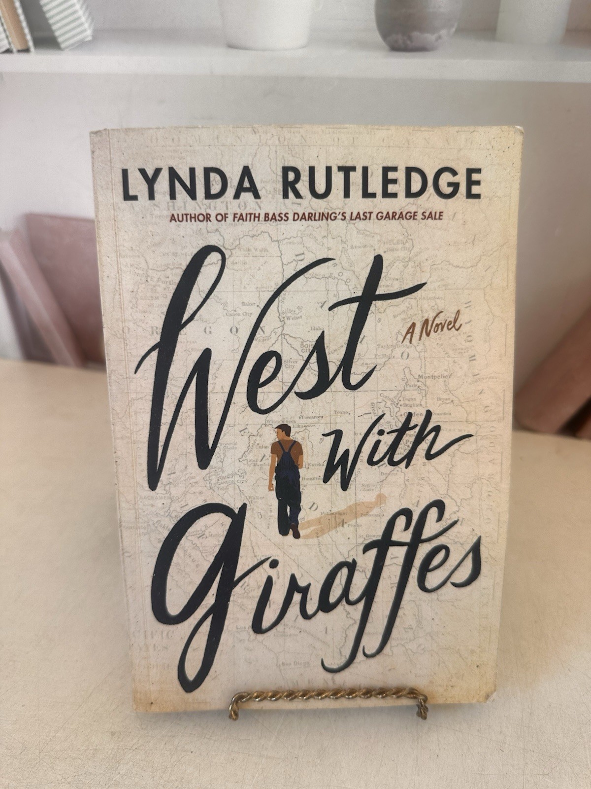 West with Giraffes: A Novel by Lynda Rutledge (2021, Paperback)