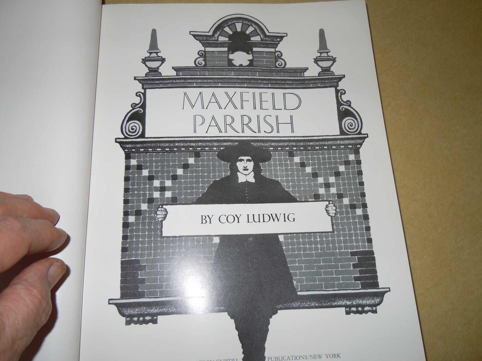 VINTAGE 1975 ” MAXFIELD PARRISH ” HARDBOUND BOOK by COY LUDWIG – 219 PAGES