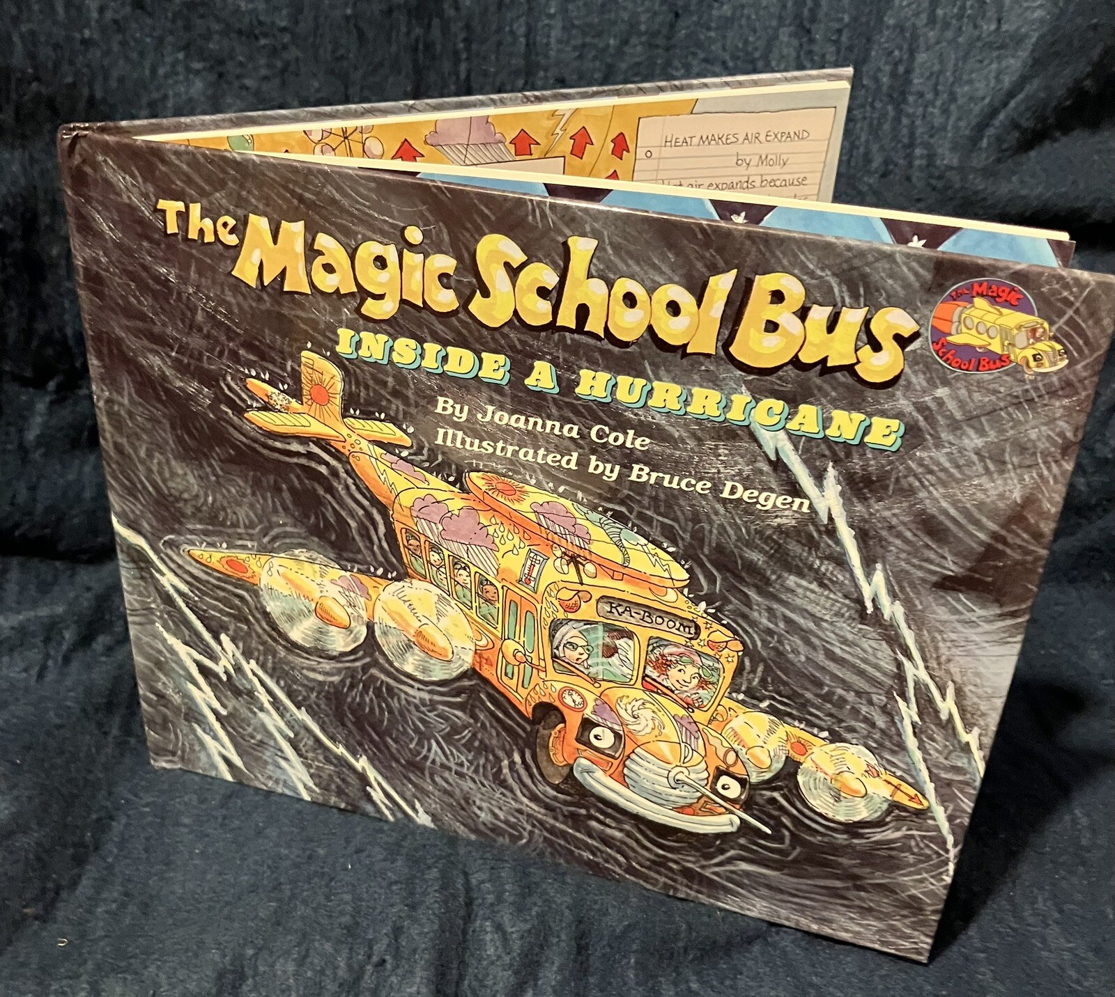 Joanna Cole/Bruce Degen THE MAGIC SCHOOL BUS INSIDE A HURRICANE *SIGNED* by both